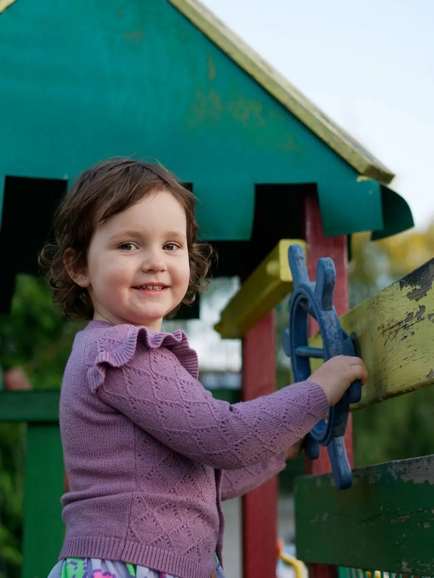 Portret dziecięcy z sesji fotograficznej